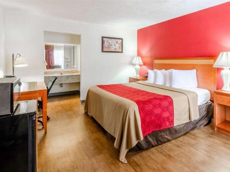 Econo Lodge Martinsville Kültér fotó