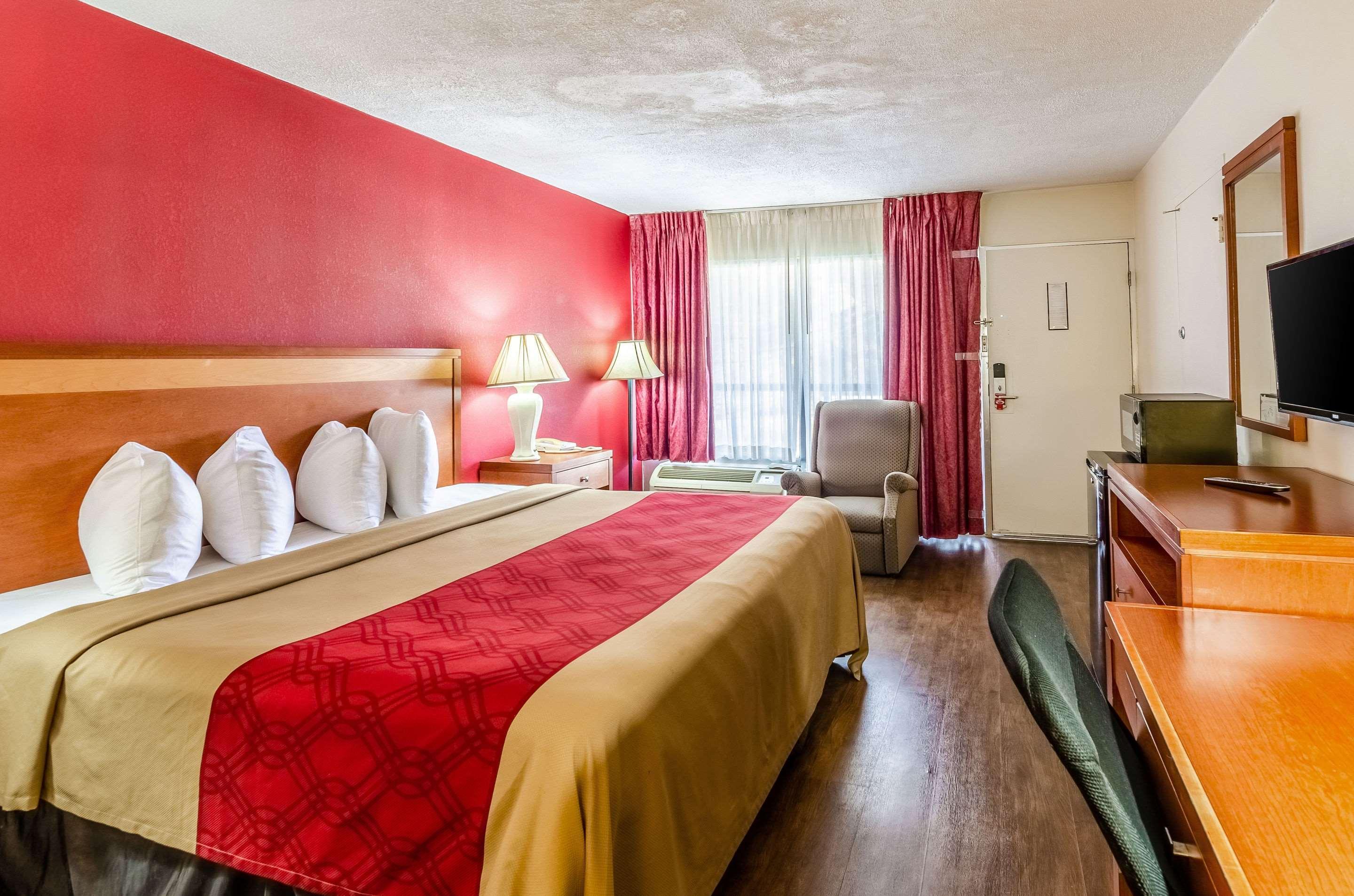 Econo Lodge Martinsville Kültér fotó